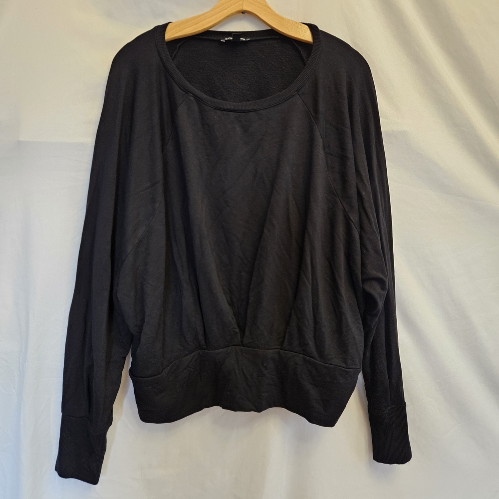 Express Blouse Womens Large Black Pleated Fitted Hem Casual Long Sleeve Classic
